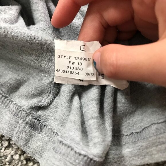 Under Armour Heat Gear Loose Fit Gray Batman T-Shirt Youth Girl's Size Medium - Picture 5 of 7